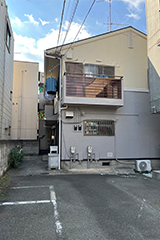 アゼリアハウス